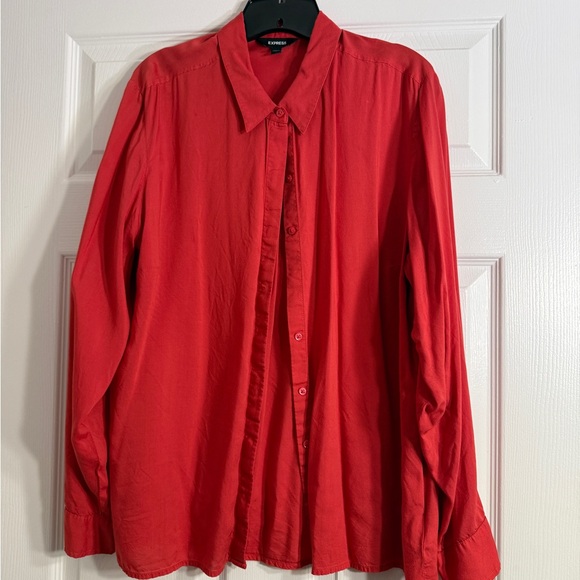 Red Button-Front Shirt - Express - Picture 2 of 5